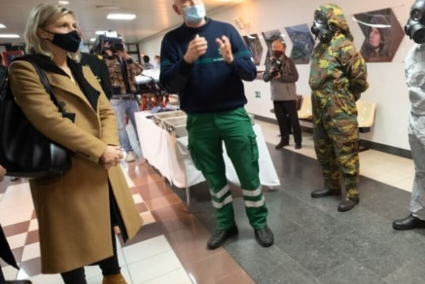 RJS Suit Queen Astrid Military Hospital Thumb.jpg